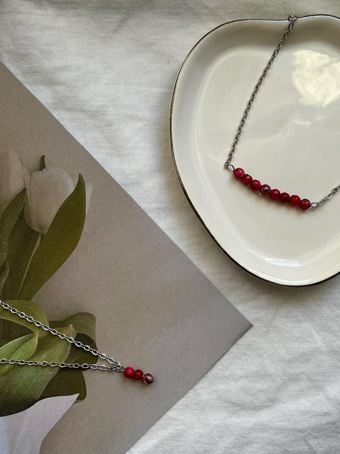 Ogrlica s poludragim kamenom