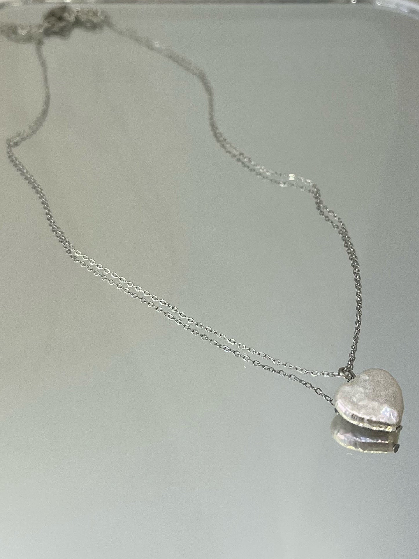 Ogrlica s biserom u obliku srca