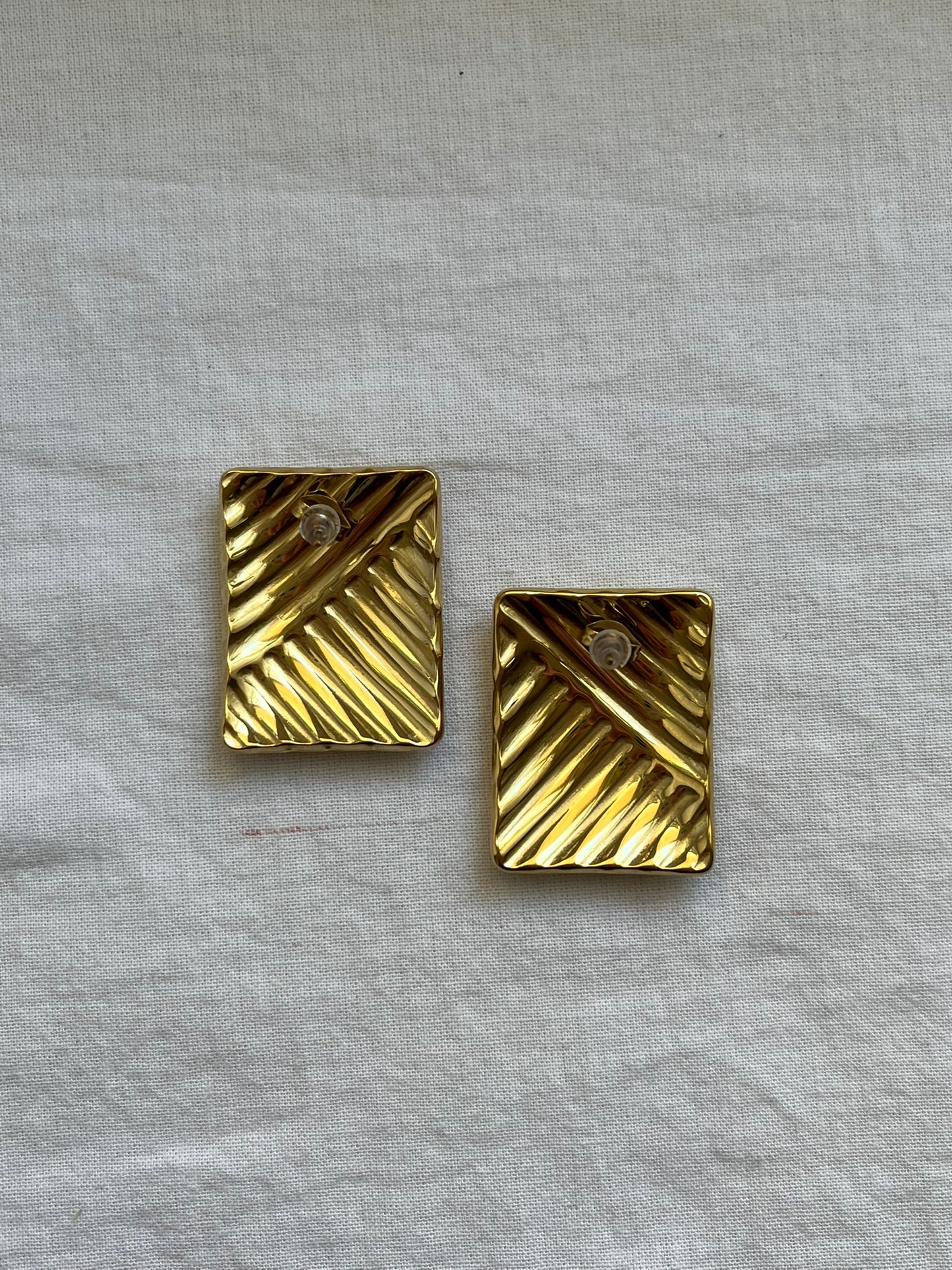 Bold kvadratne naušnice