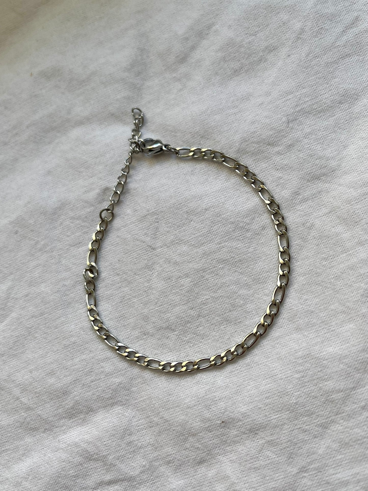 Figaro bracelet