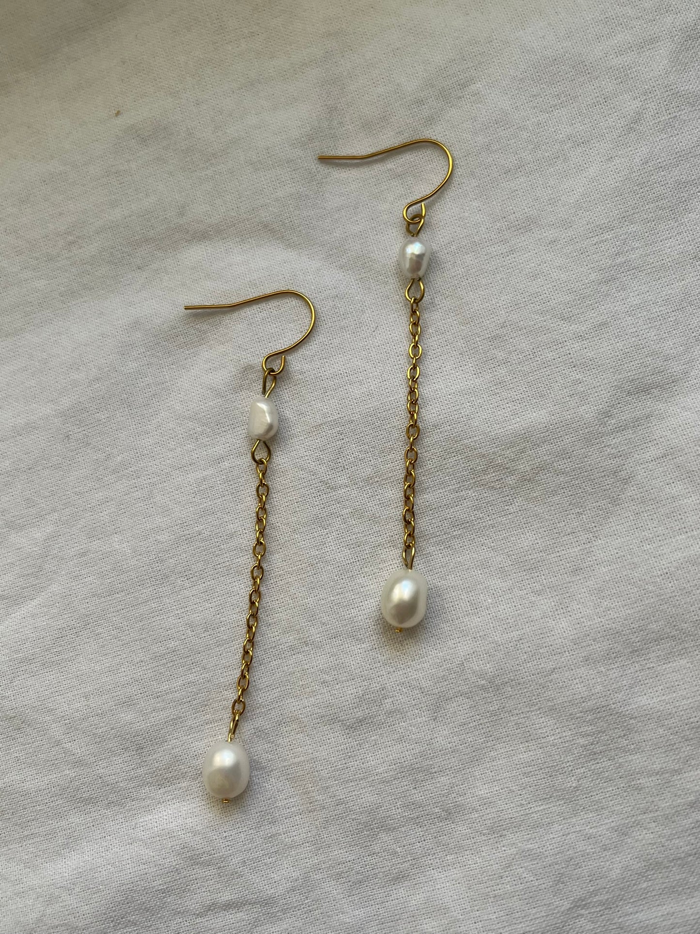 Viseće biserne naušnice