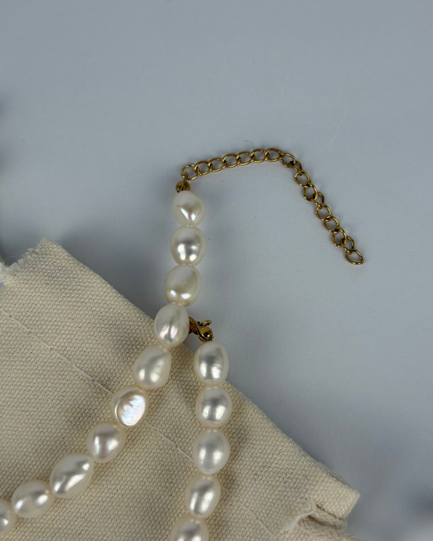 Ogrlica s riječnim biserima